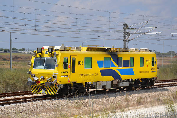 Plasser & Theurer EM120