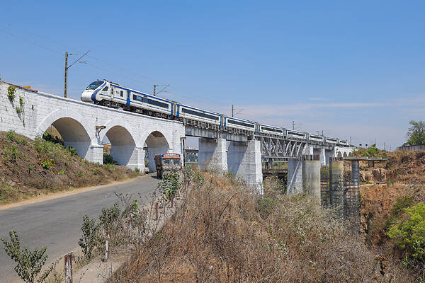 ICF Vande Bharat (Train 18)
