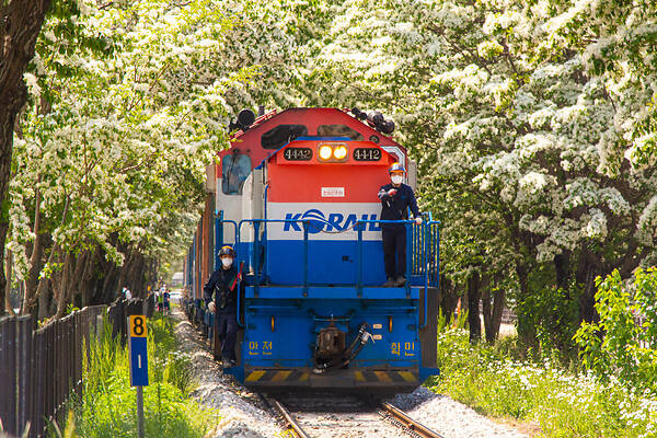 Hyundai Rotem Korail 4400