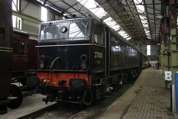 Metropolitan Vickers BR 77