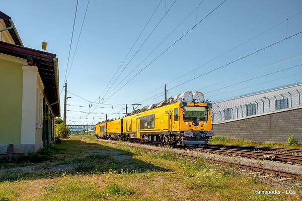 Stadler X122
