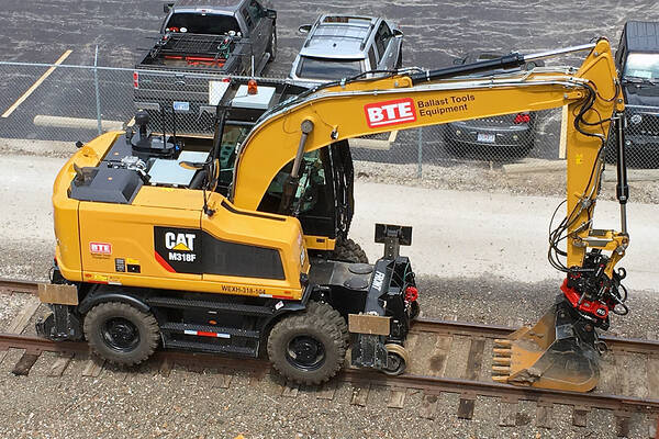 Caterpillar M318F