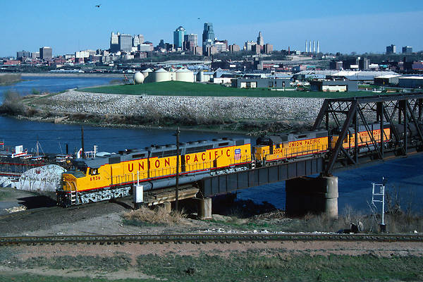 EMD DDA40X