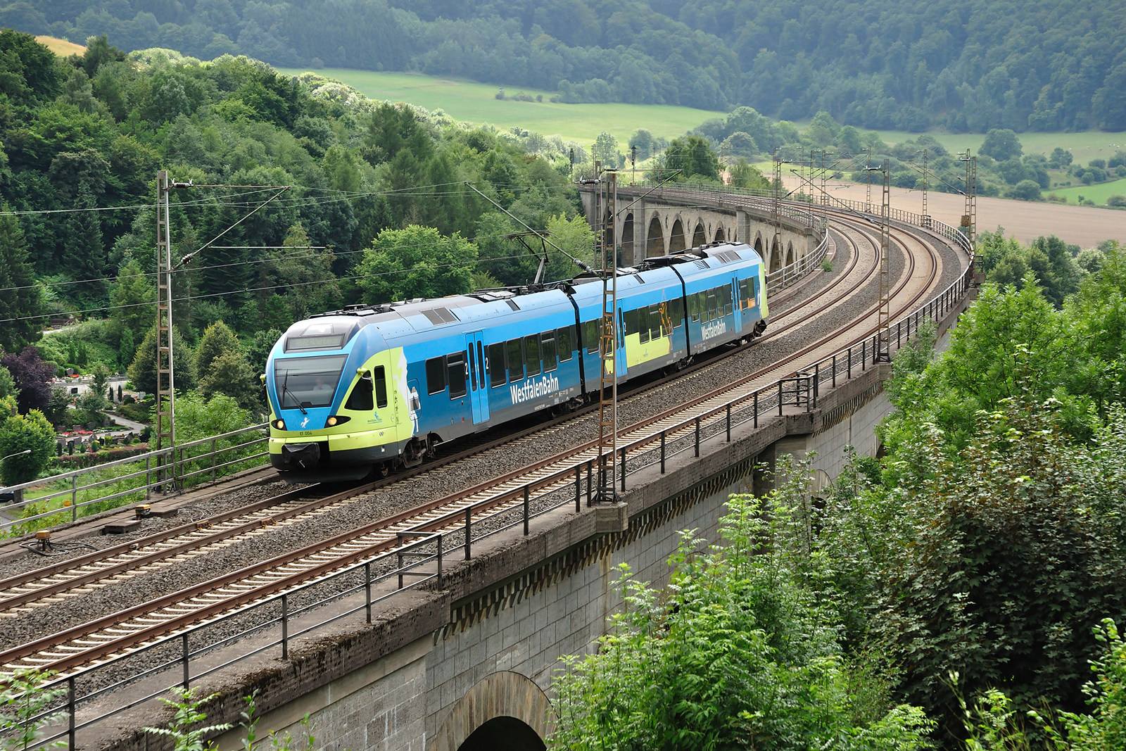 Stadler Flirt 4/8 15kV – photo 12