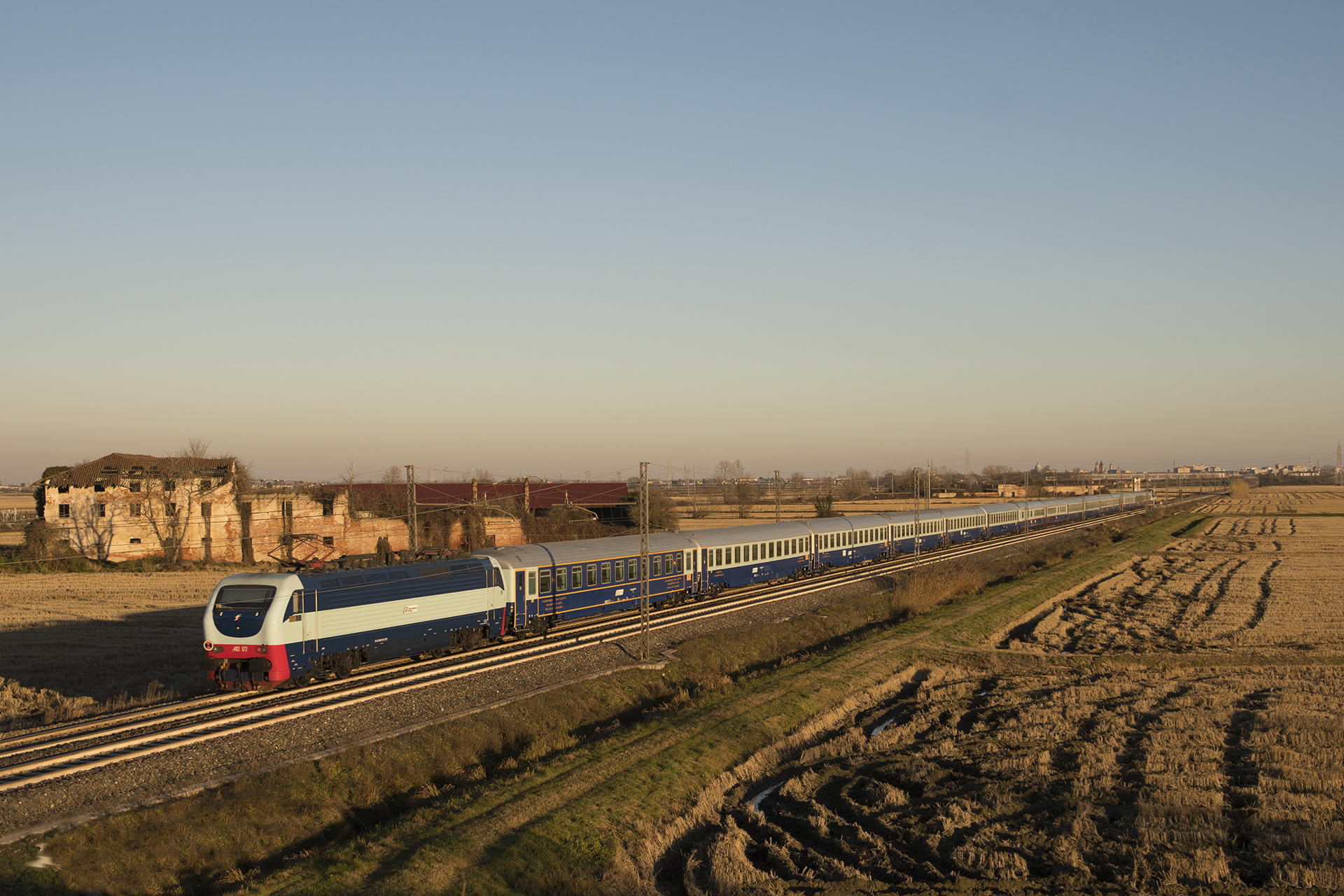 Firema E402B – photo 7