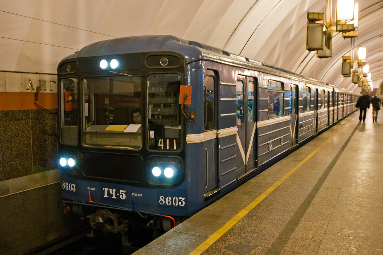 Metrovagonmash 81-717 – foto 11