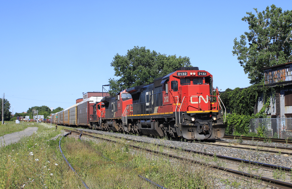 GE Dash 8-40C – photo 9