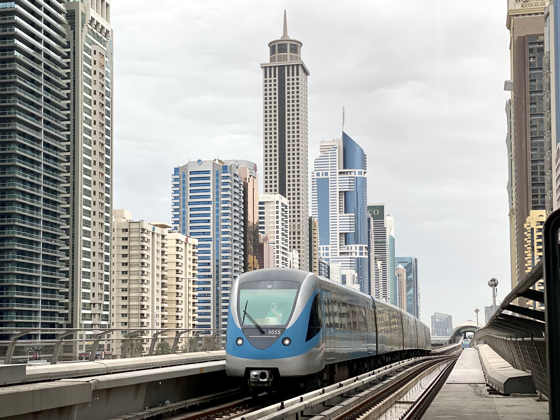 Kinki Sharyo Dubai Metro – photo 6