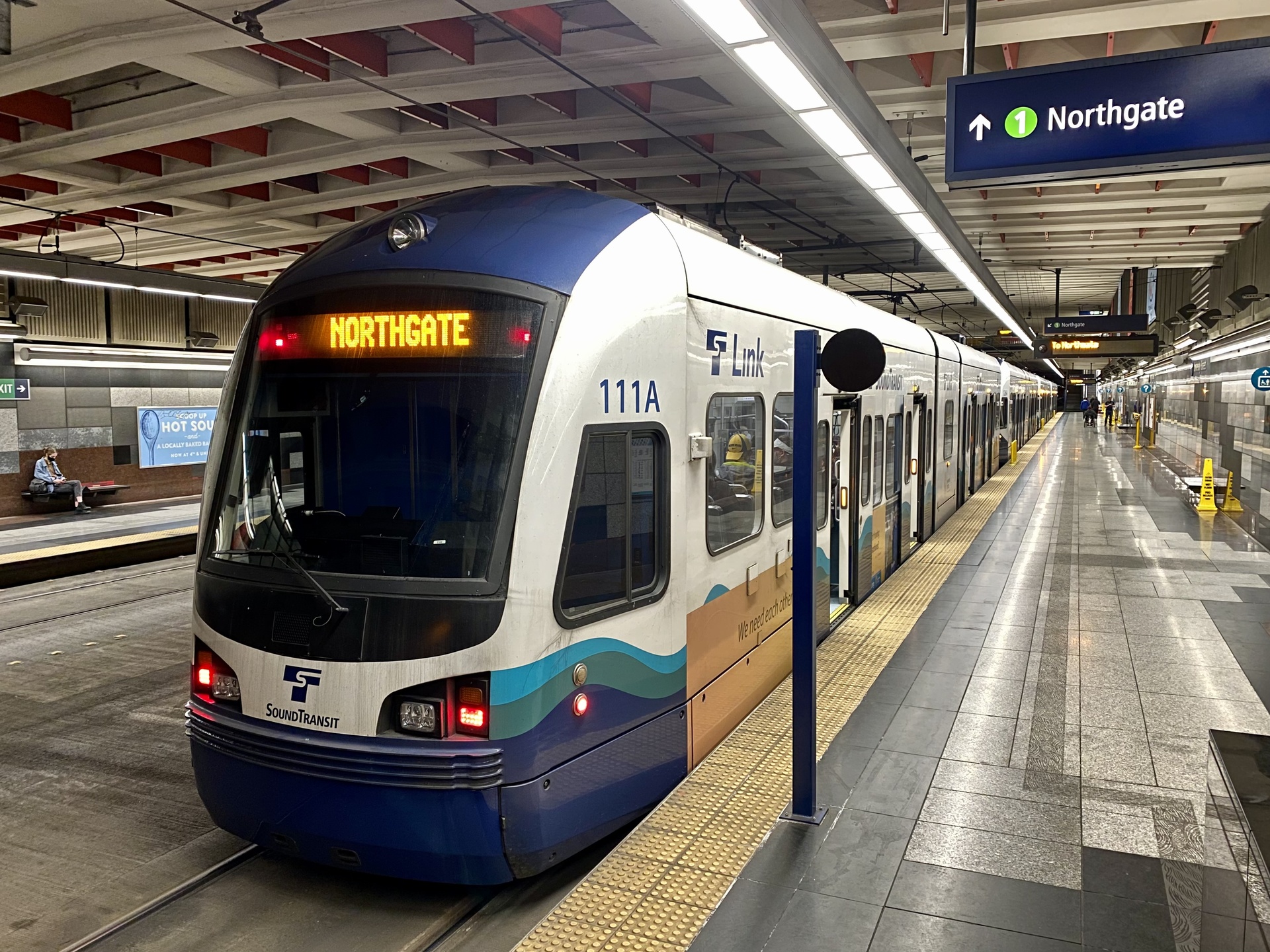 Kinki Sharyo Sound Transit 100 – photo 3