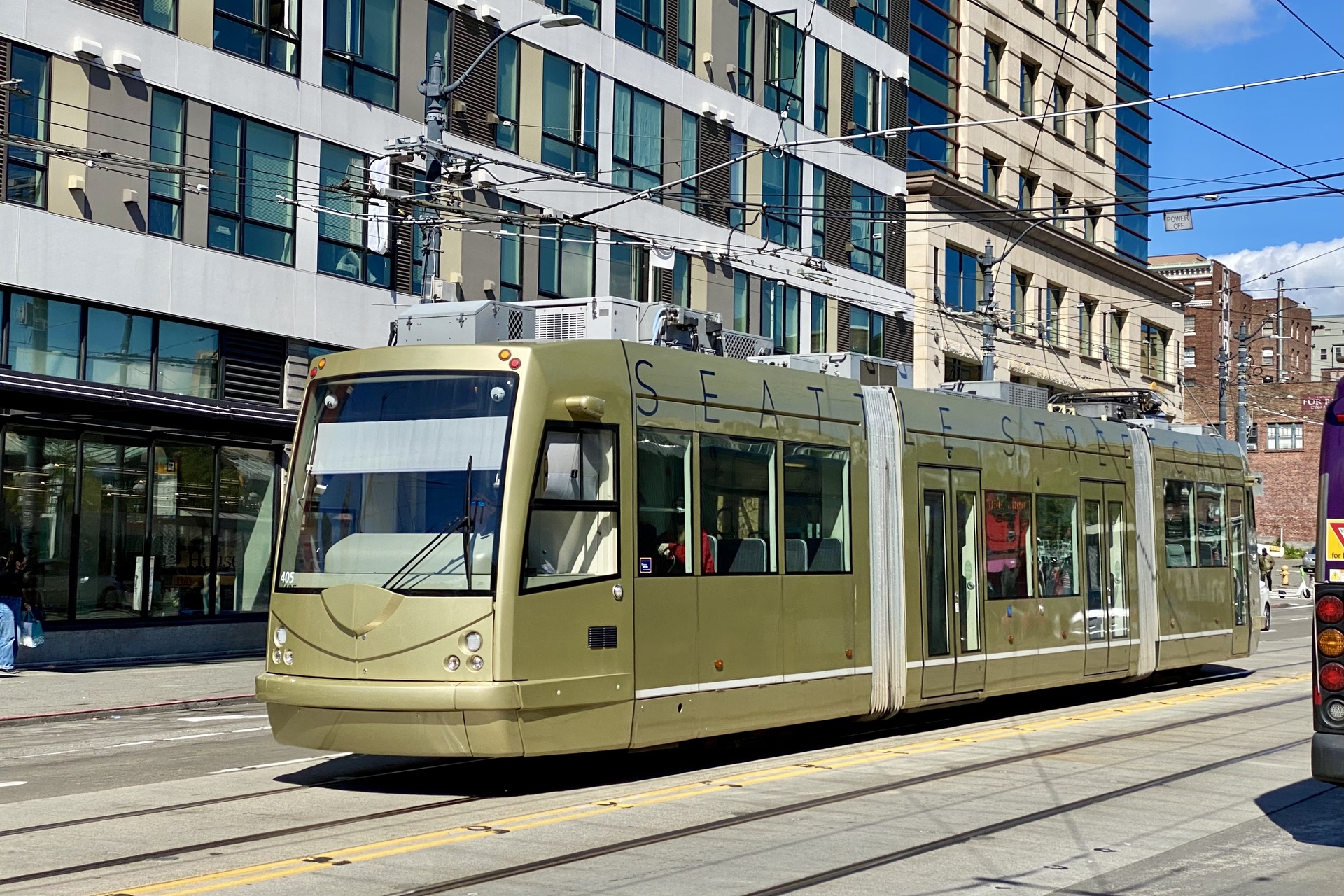 Inekon Trams 121-Trio – photo 4