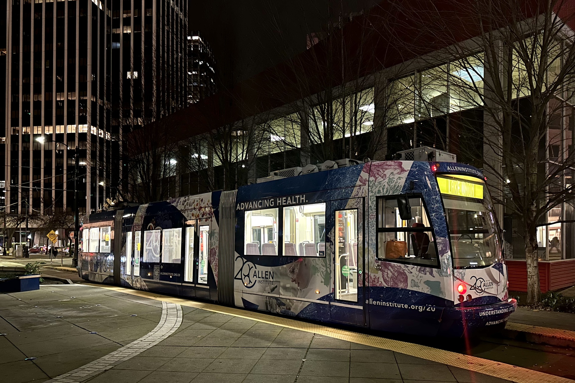 Inekon Trams 12-Trio – photo 2