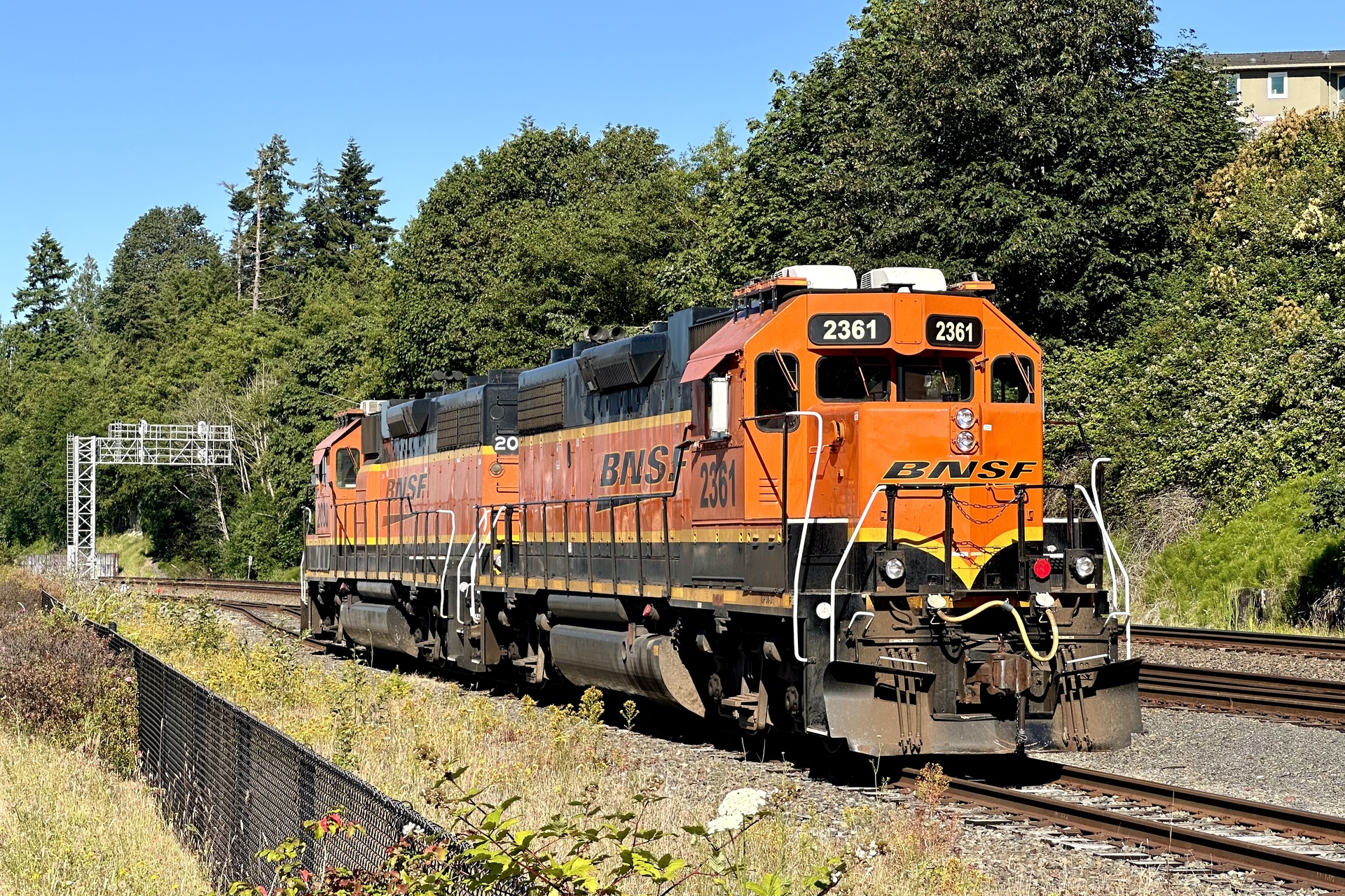 GMD GP38-2 – photo 11