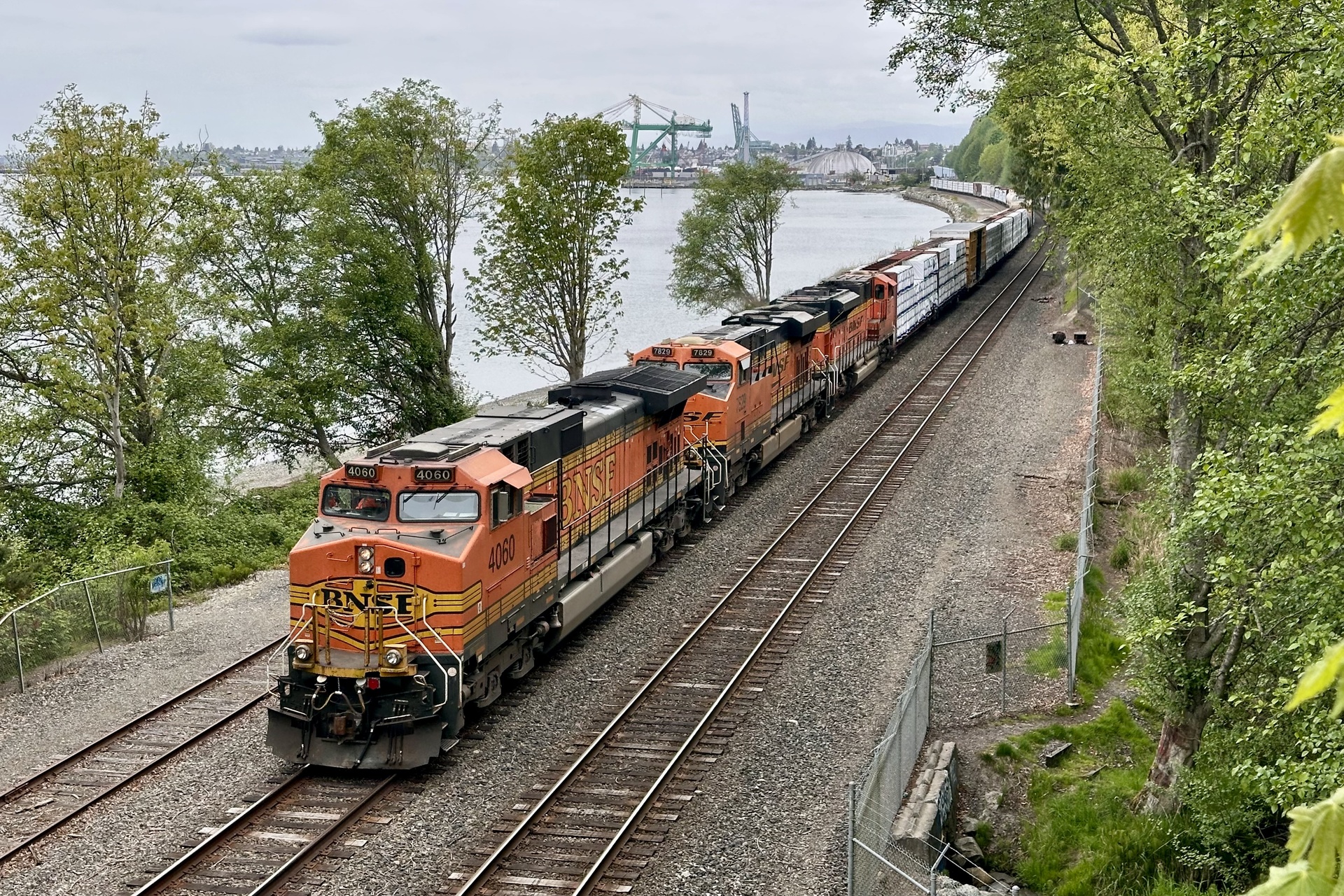 GE Dash 9-44CW – photo 5