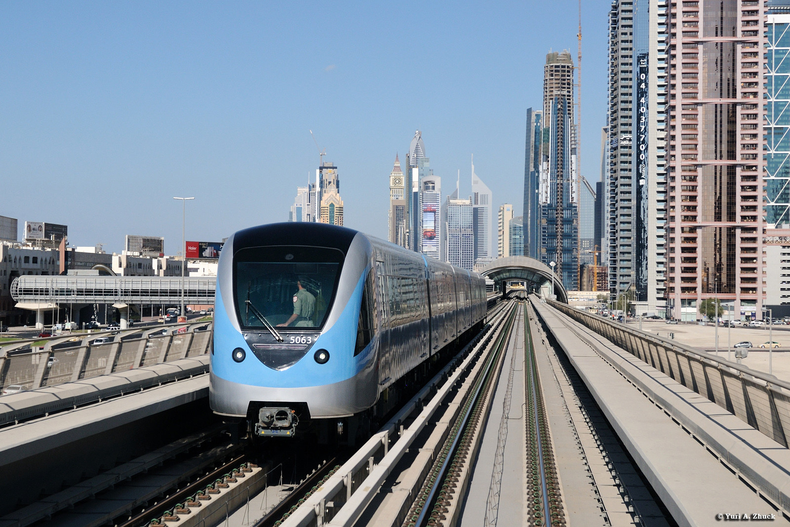 Kinki Sharyo Dubai Metro – photo 11