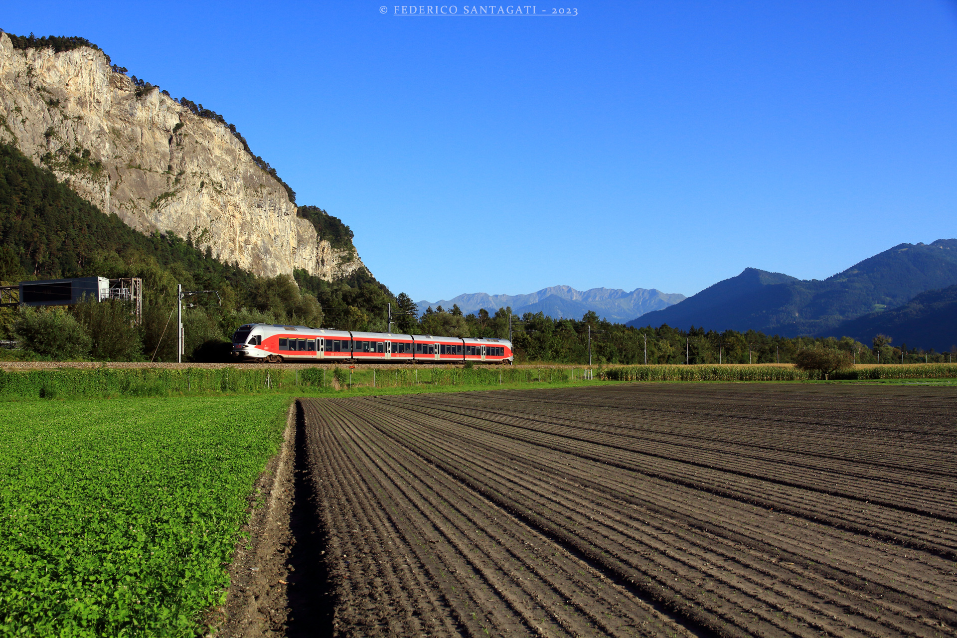 Stadler Flirt 4/10 15kV – photo 15