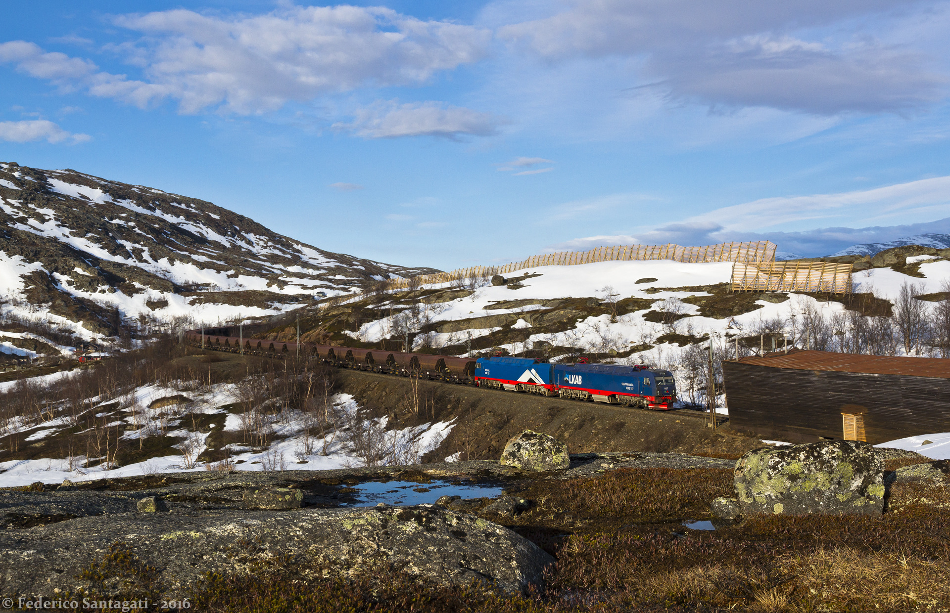 Bombardier IORE H80AC – photo 19