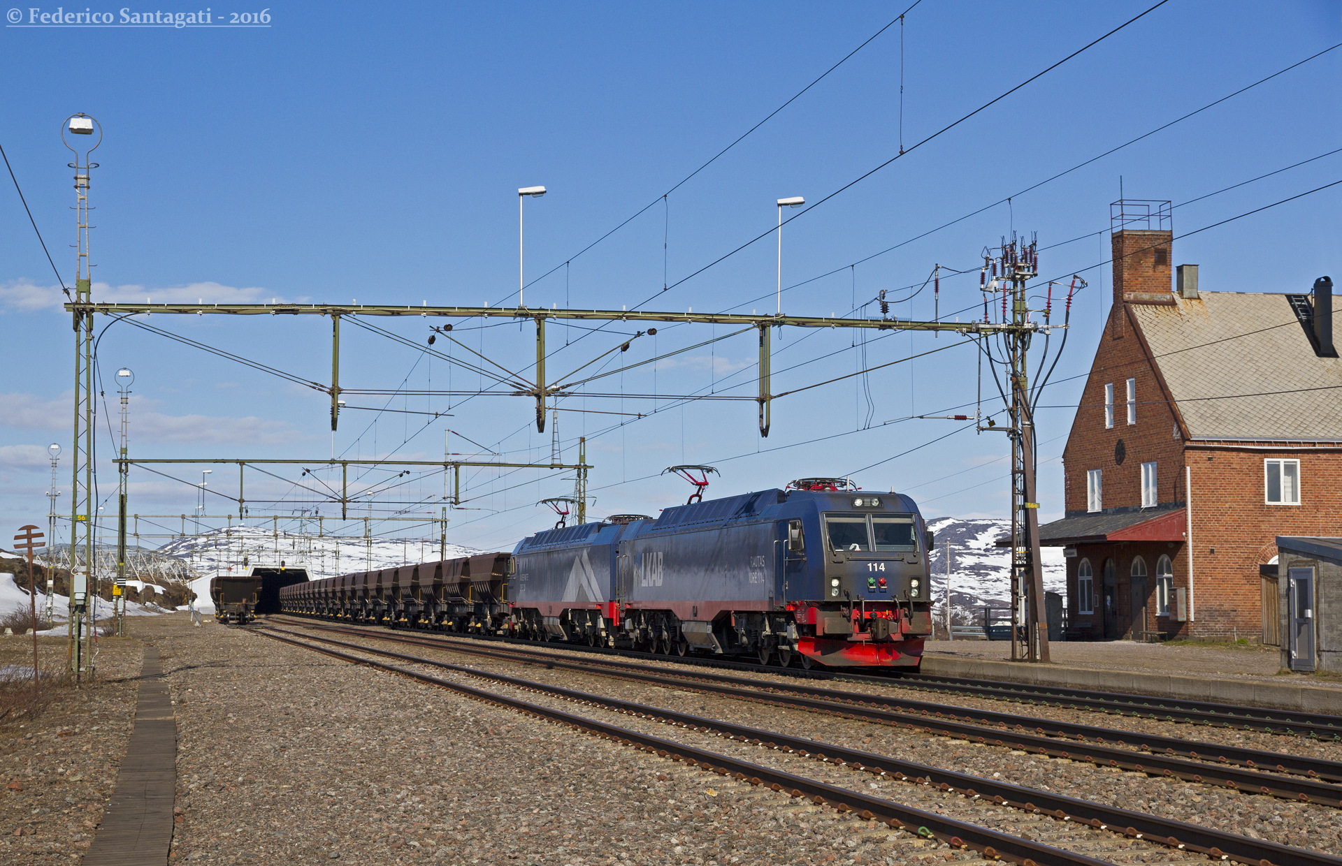 Bombardier IORE H80AC – photo 14
