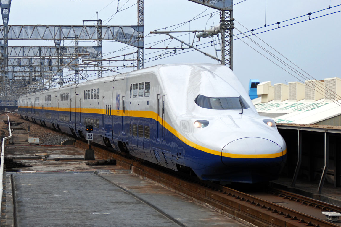 Hitachi E4 – photo 2
