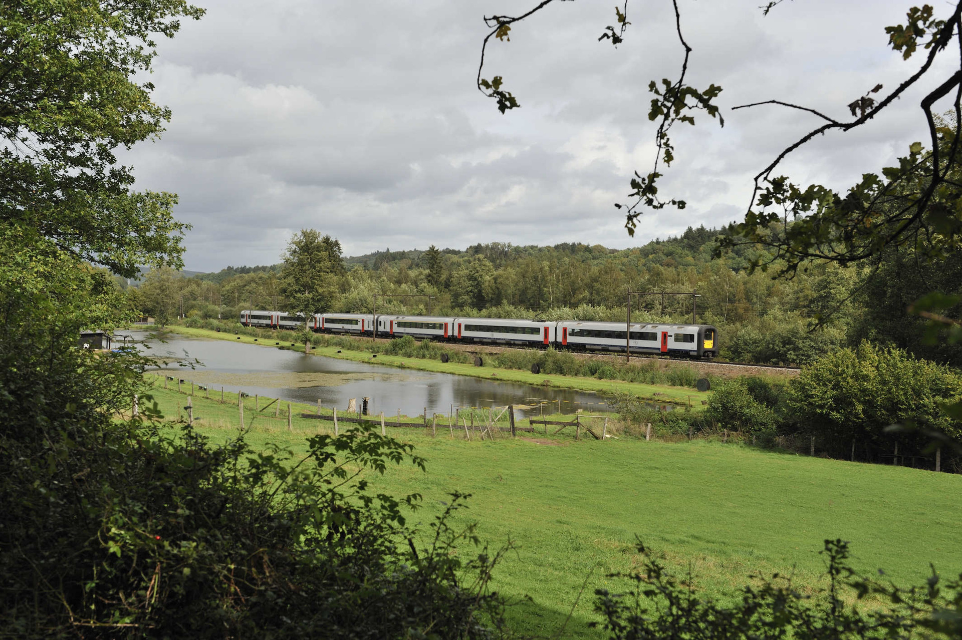Bombardier AM96.5 – photo 14