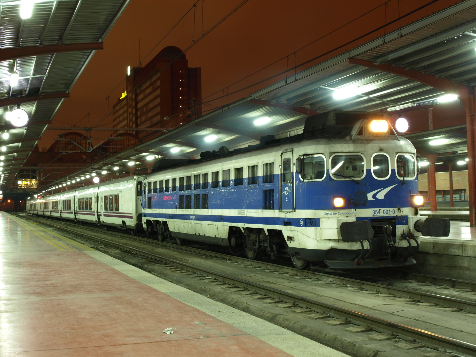 Krauss-Maffei RENFE 354 – photo 6