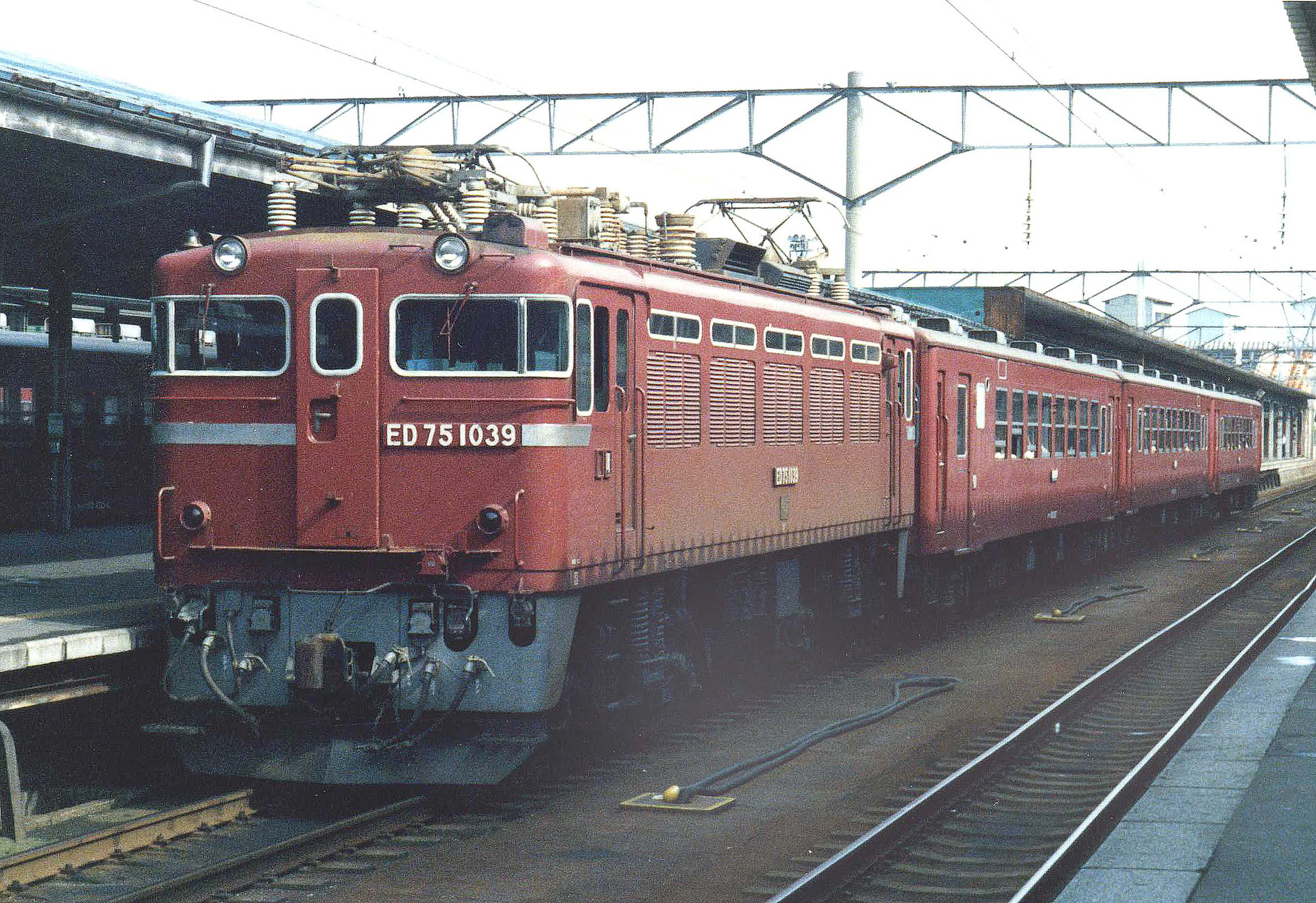 Hitachi JNR ED75 – foto 2