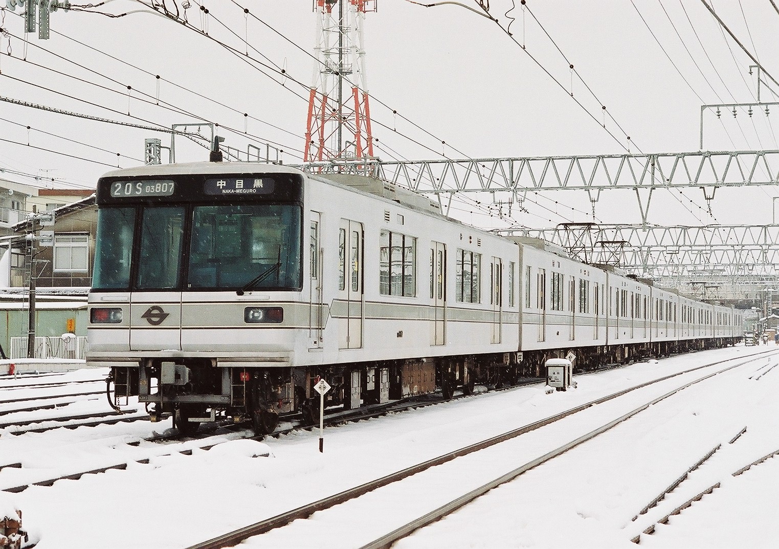 Nippon Sharyo Tokyo Metro 03 – photo 6