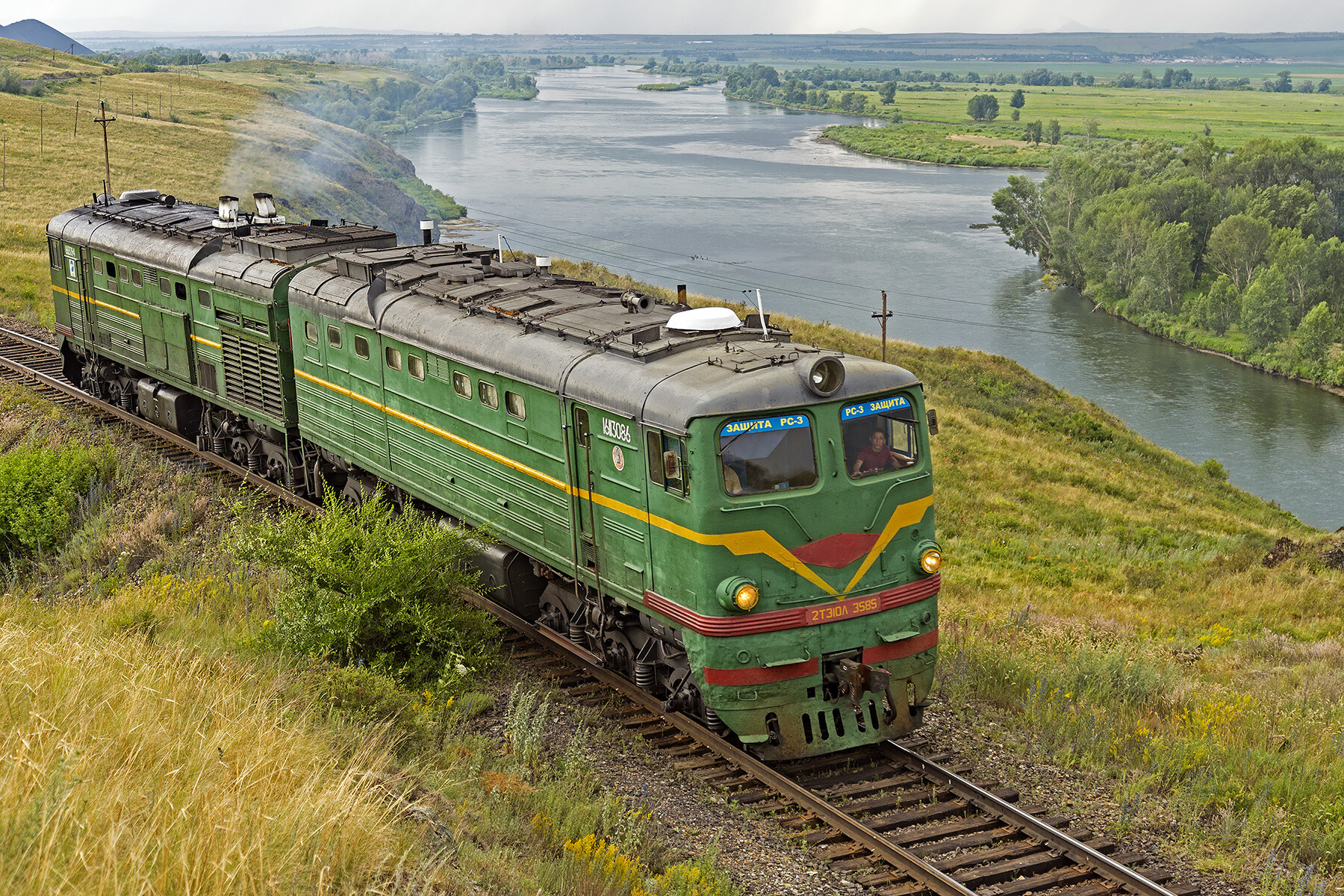 Luhanskteplovoz 2TE10L – foto 15