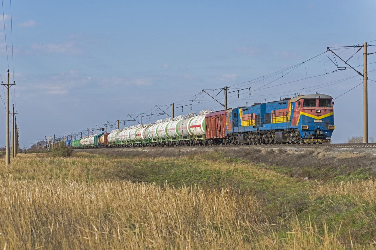 GE 2TE10MK-KN – photo 3