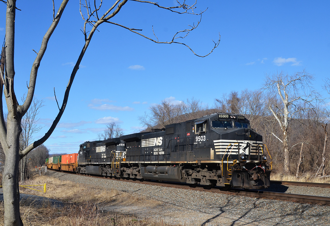 GE Dash 9-40CW – photo 3