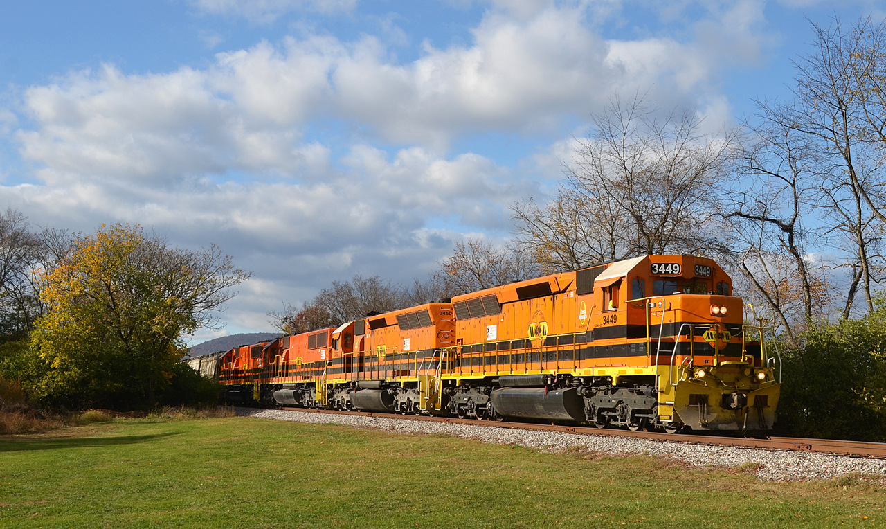 GMD SD40-2 – photo 8