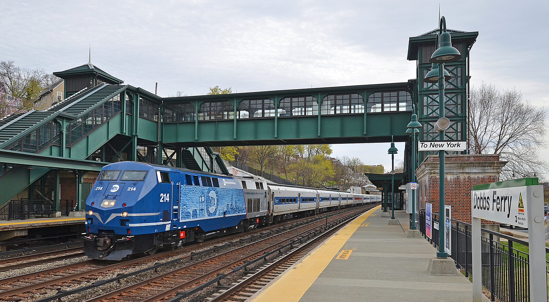 GE P32AC-DM – photo 4