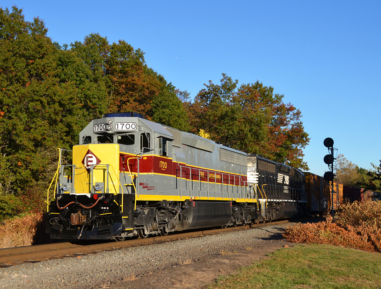 EMD SD45-2 – photo 10