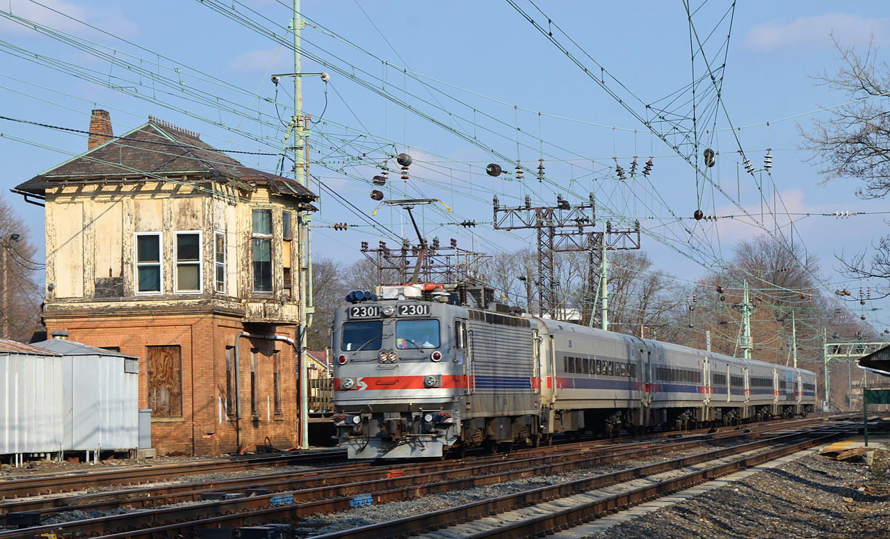 EMD AEM-7 – photo 2
