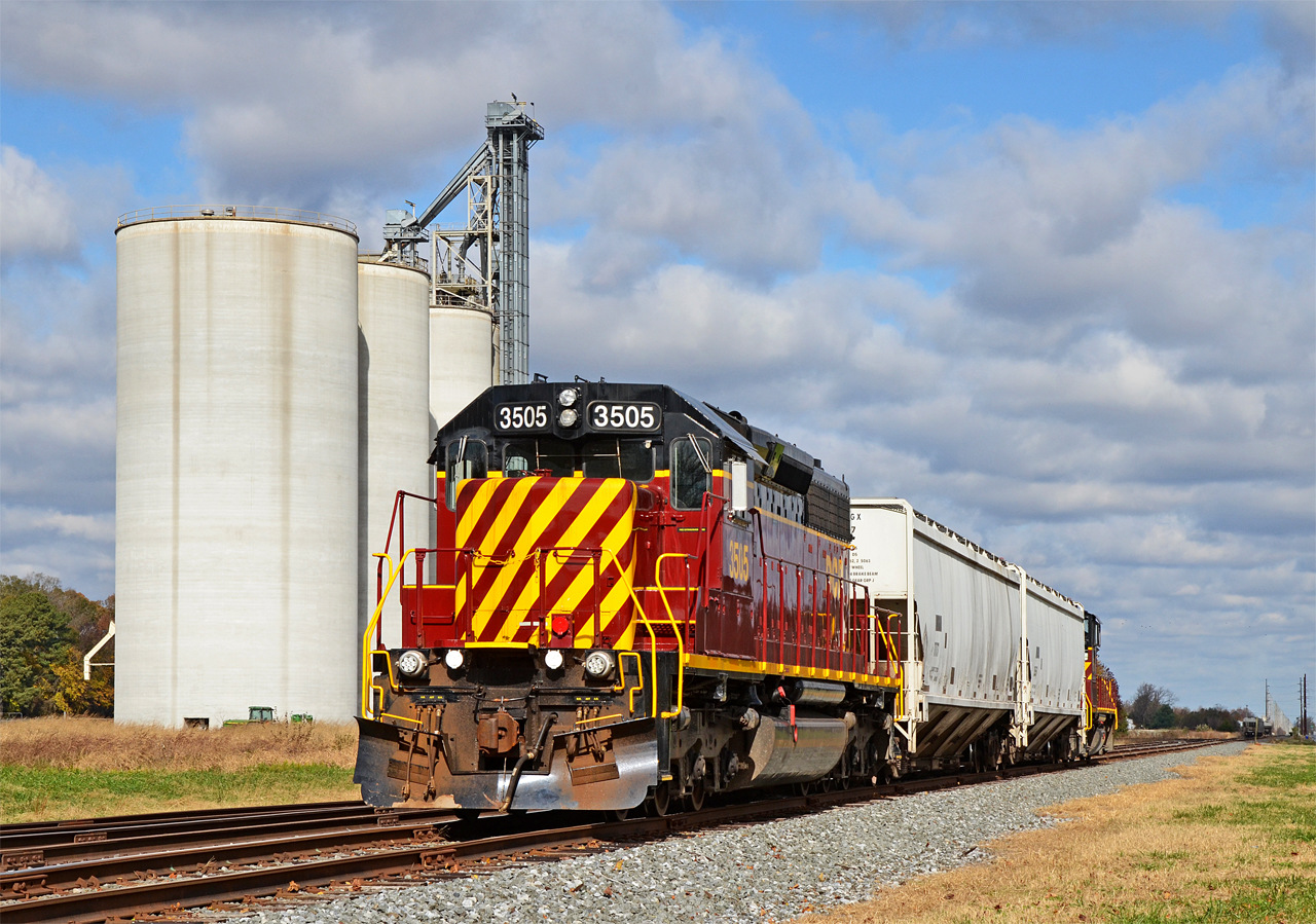 EMD SD40-3 – photo 6