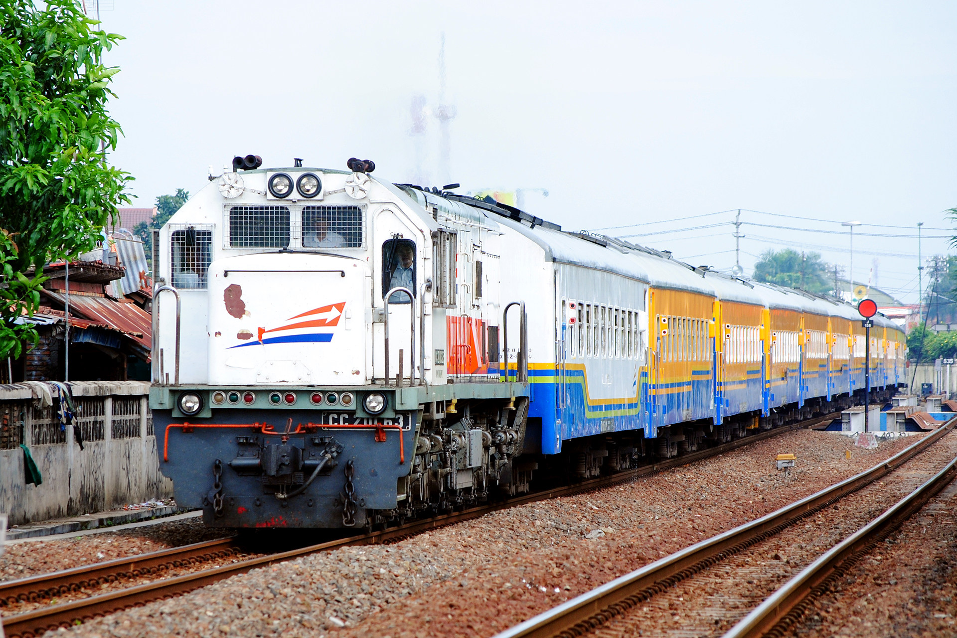 GE U18C – photo 11