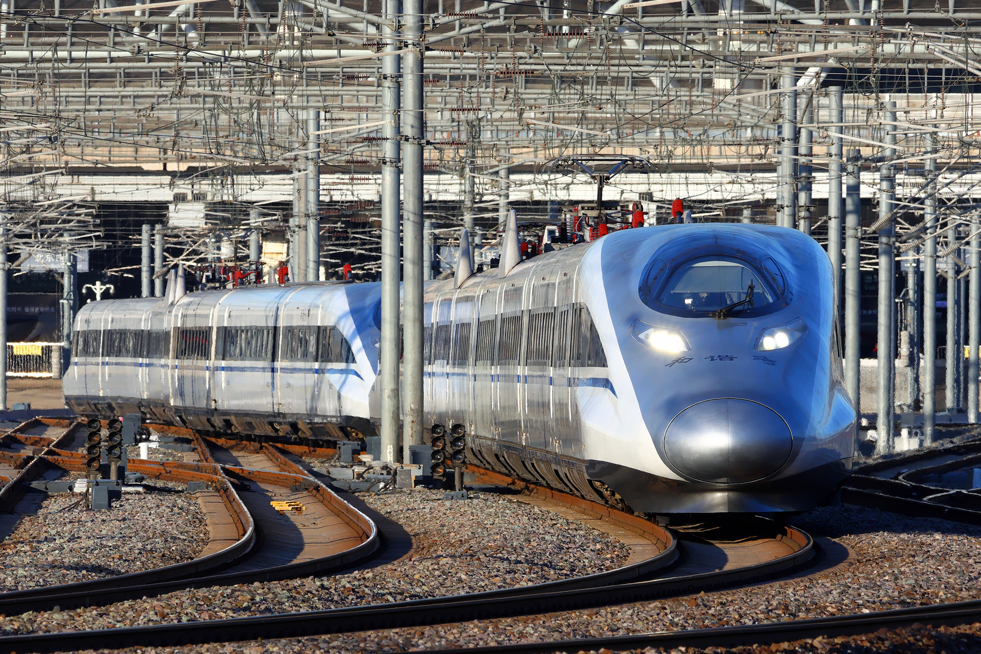 CRRC Qingdao Sifang CRH380A – photo 2