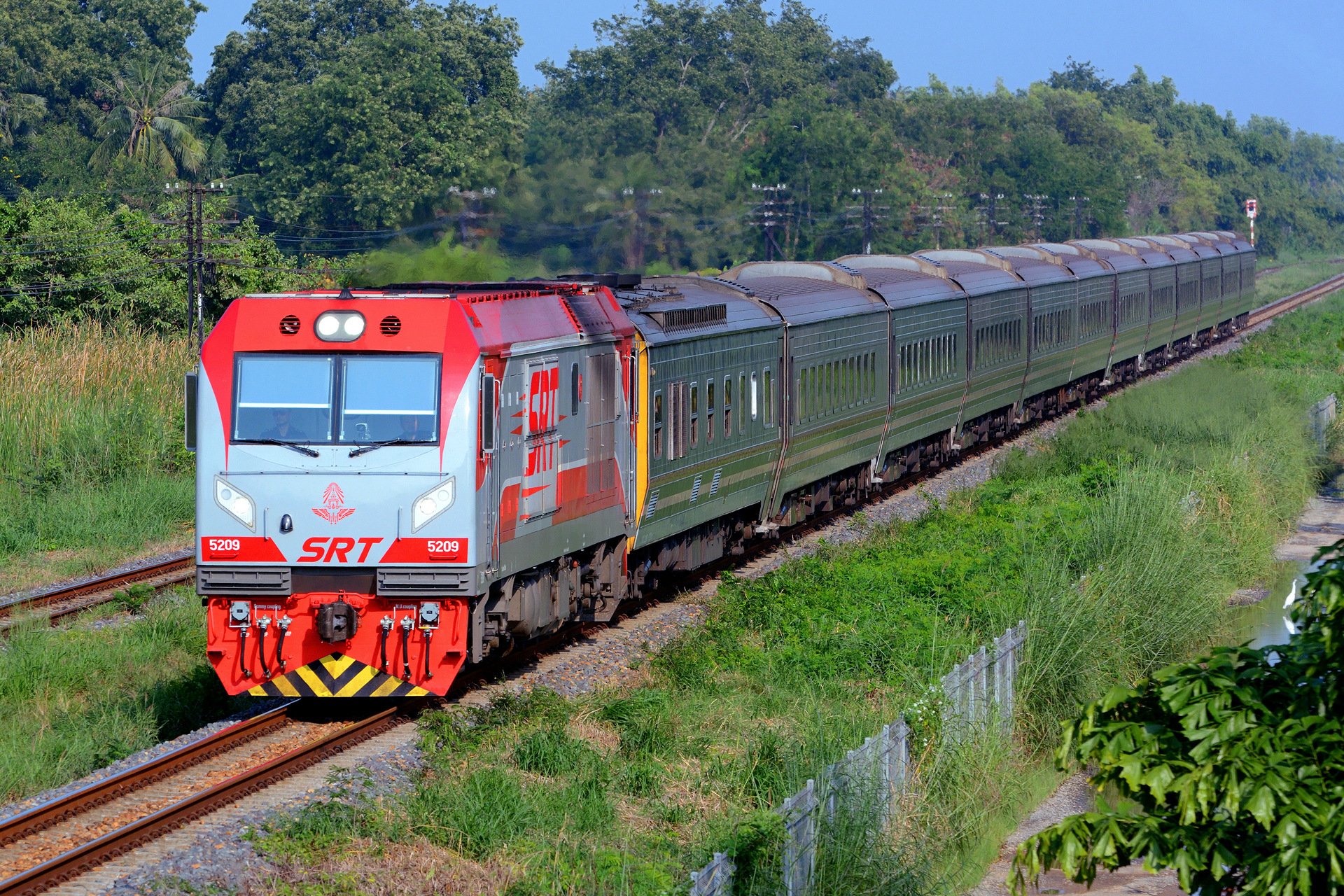 CRRC Qishuyan CDA5B1 – foto 12