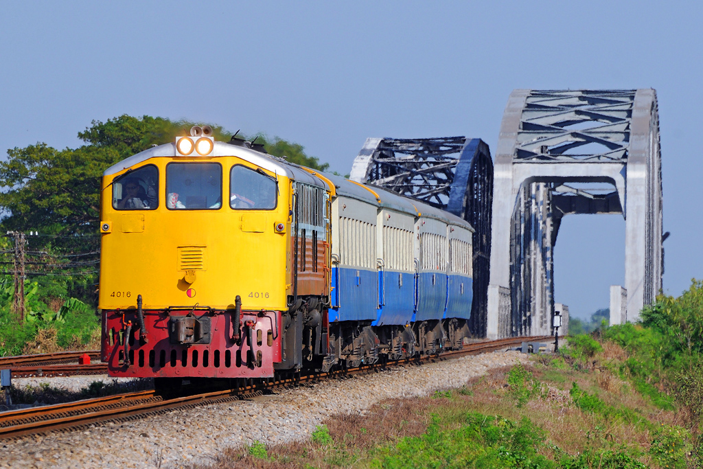 GE UM12C – photo 15