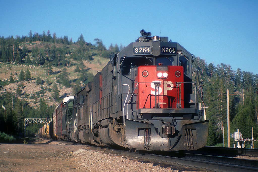 EMD SD40T-2 – foto 23