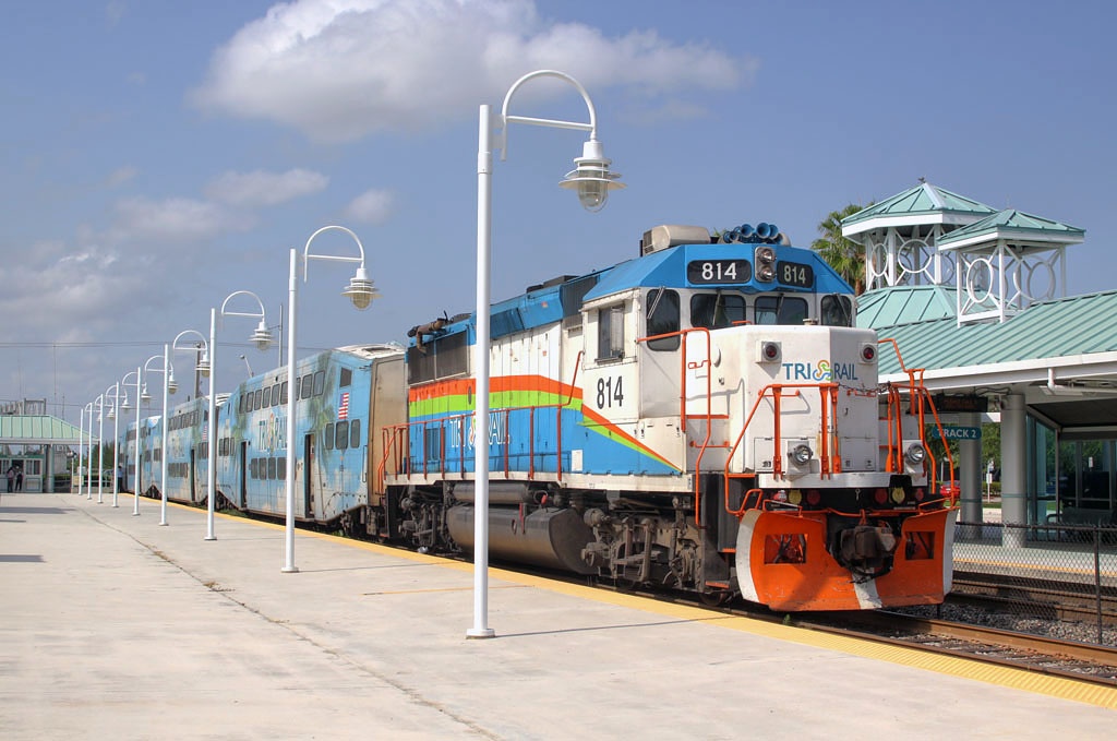 EMD GP49PH-3 – photo 4