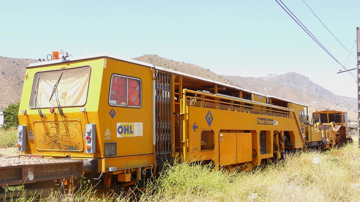 Plasser & Theurer Unimat 08-275/3S – photo 12