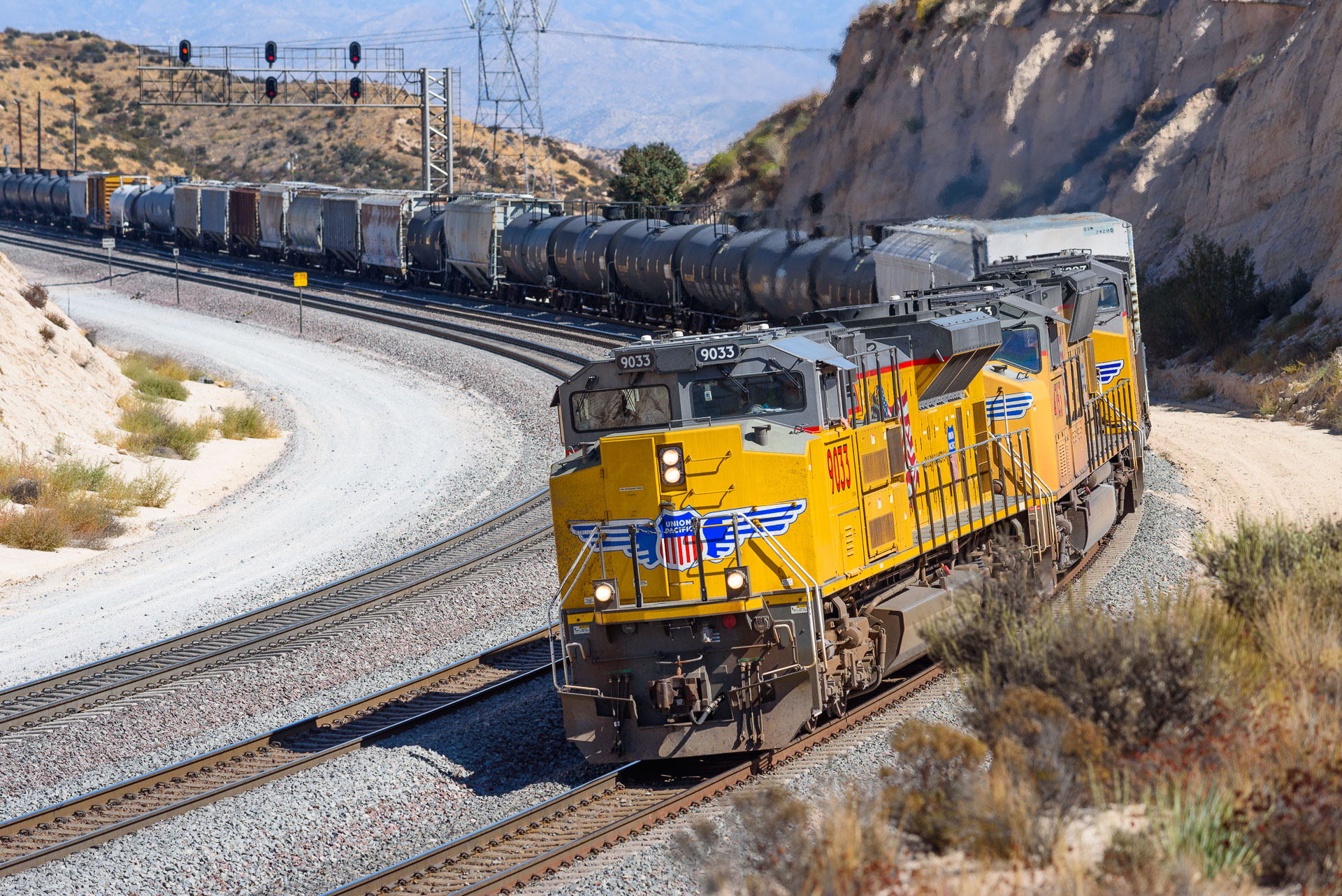 EMD SD70AH – photo 20