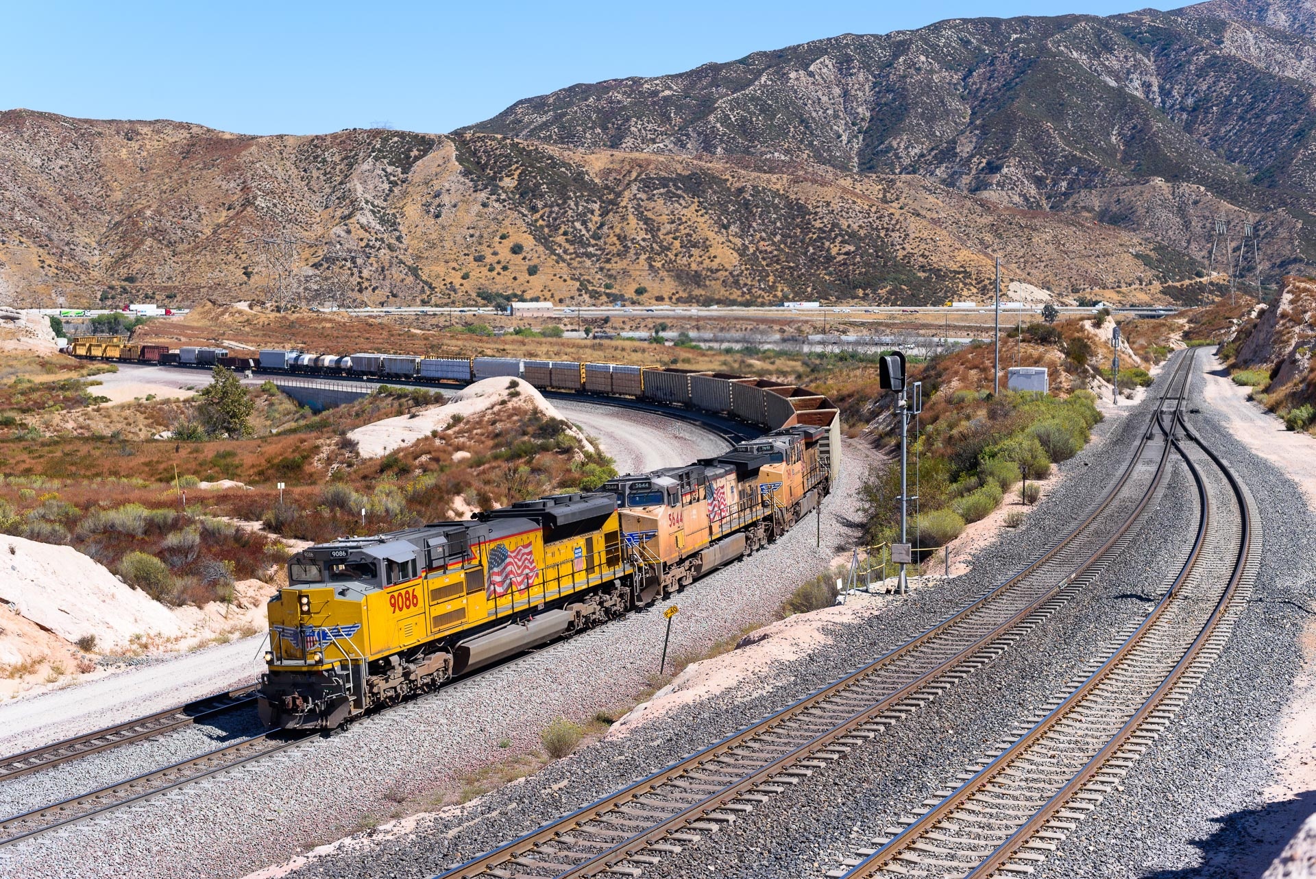 EMD SD70AH – photo 21