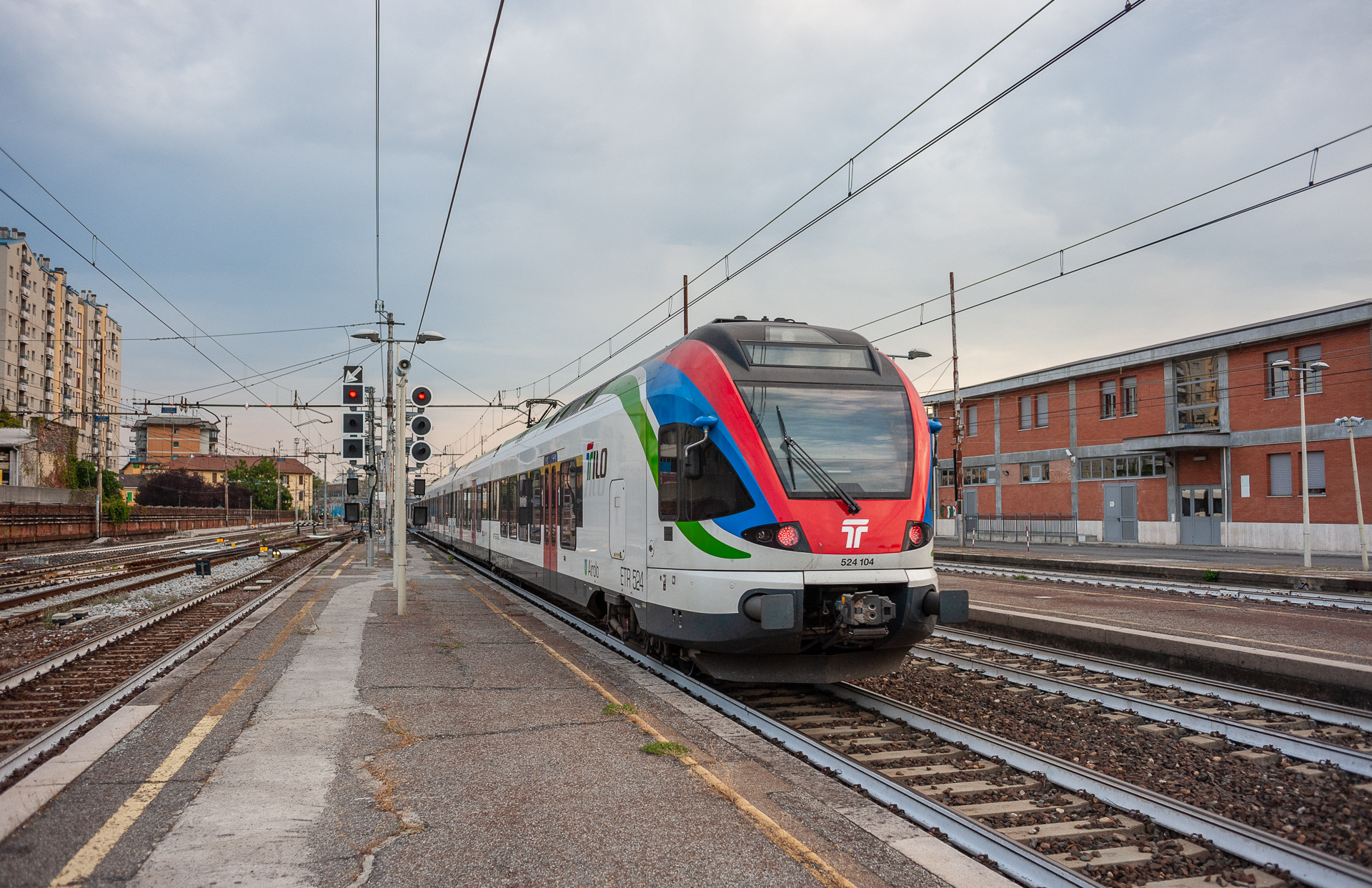 Stadler Flirt 6/14 15 kV+3 kV – photo 5