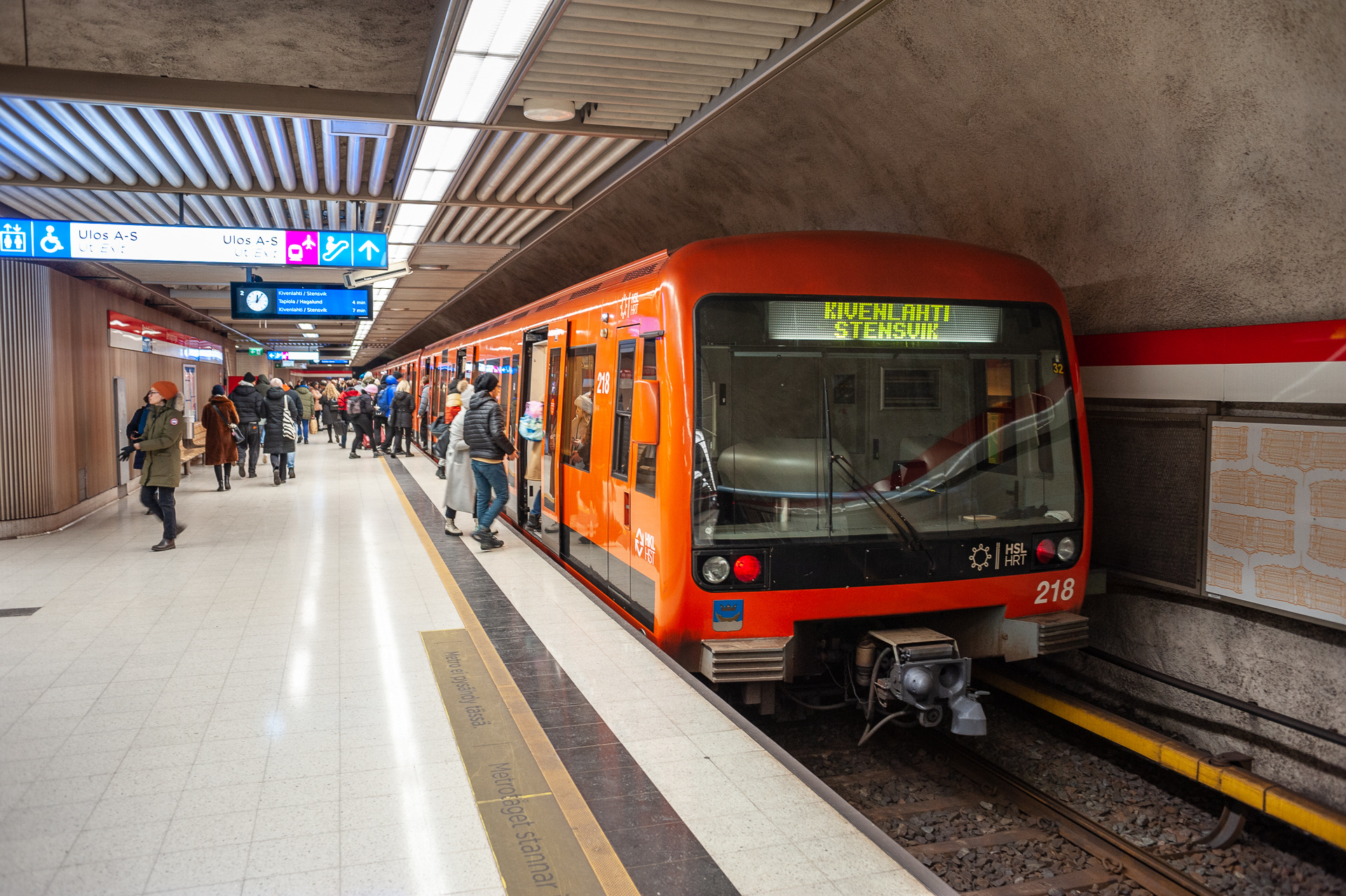 Bombardier HKL M200 – photo 3