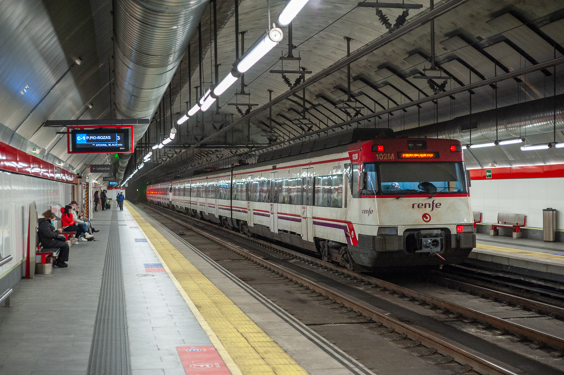 CAF RENFE 446 – photo 2