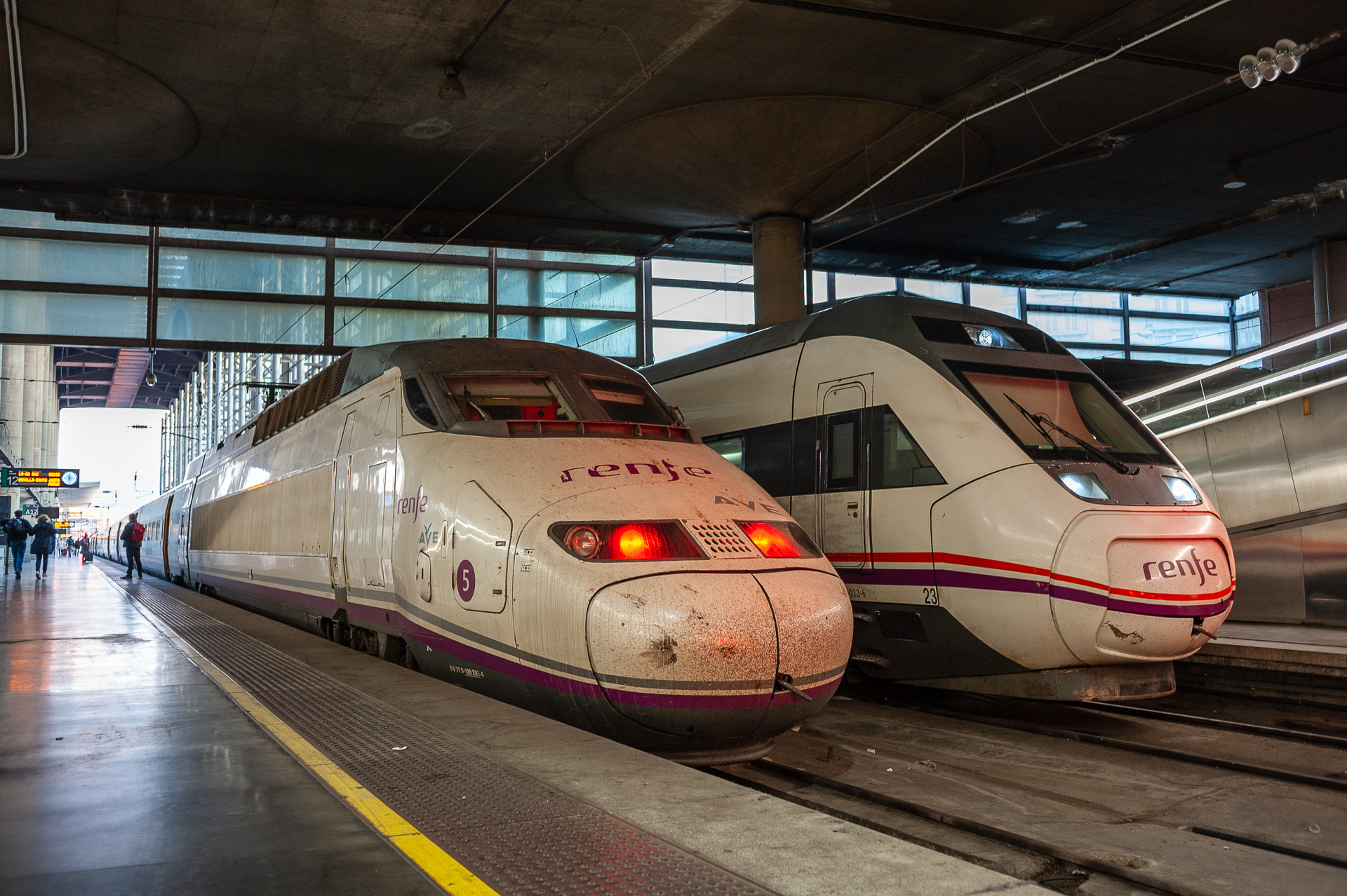 CAF RENFE 100 – photo 21