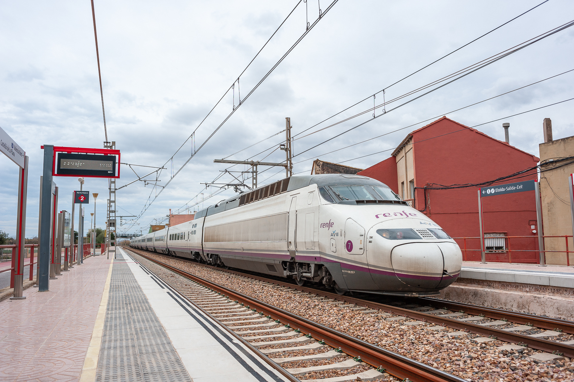 CAF RENFE 100 – photo 13