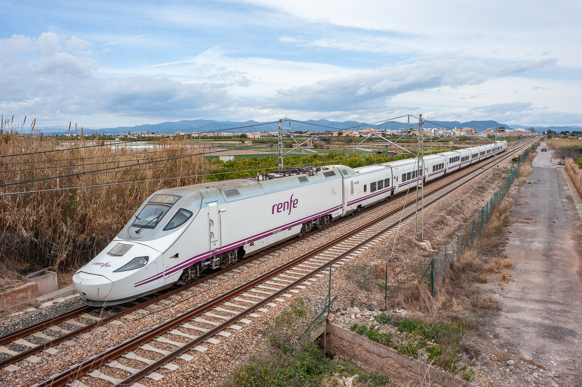Bombardier RENFE 130 – photo 15
