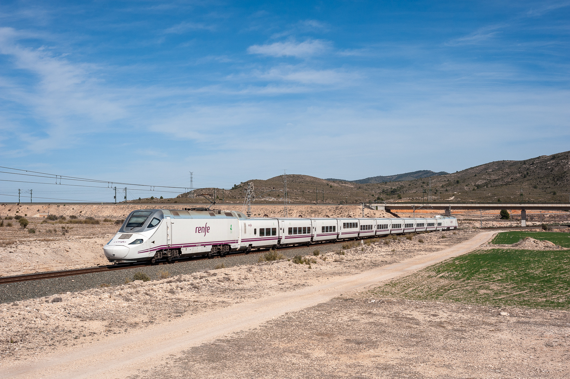 Bombardier RENFE 130 – photo 10